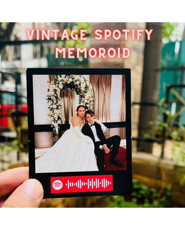 Buy 10 Vintage Spotify Memoroids and get a wooden stand free